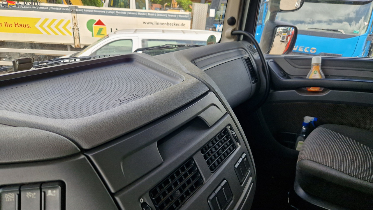 Daf XF460 Superspacecab, 2x Tank, Retarder - Tractor unit: picture 4 Daf XF460 Superspacecab, 2x Tank, Retarder - Tractor unit: picture 4