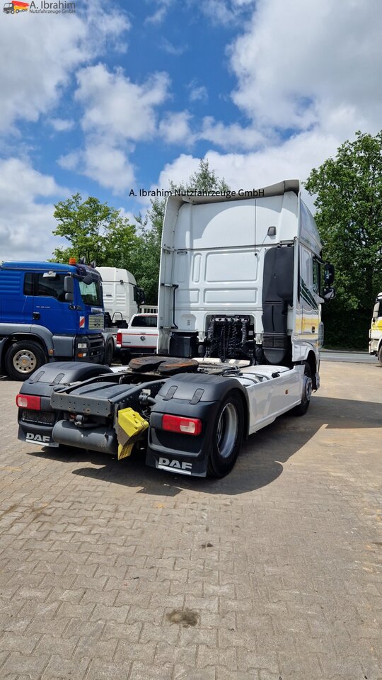 Tractor unit Daf XF460 Superspacecab, 2x Tank, Retarder: picture 14