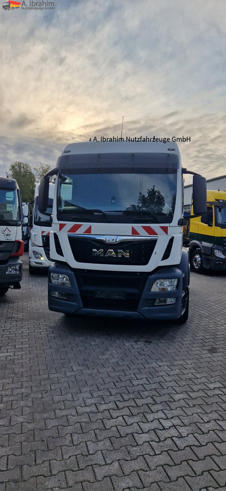 Tractor unit MAN TGS 18.400 PTO für Kompressor Retarder, Navi: picture 8