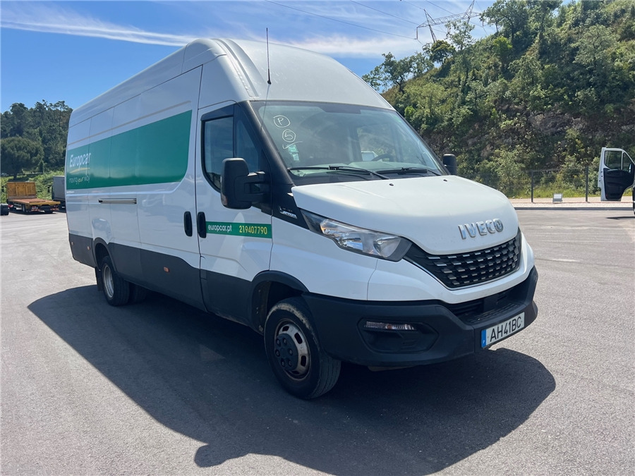 Iveco 35C16HA8V - Panel van: picture 3 Iveco 35C16HA8V - Panel van: picture 3