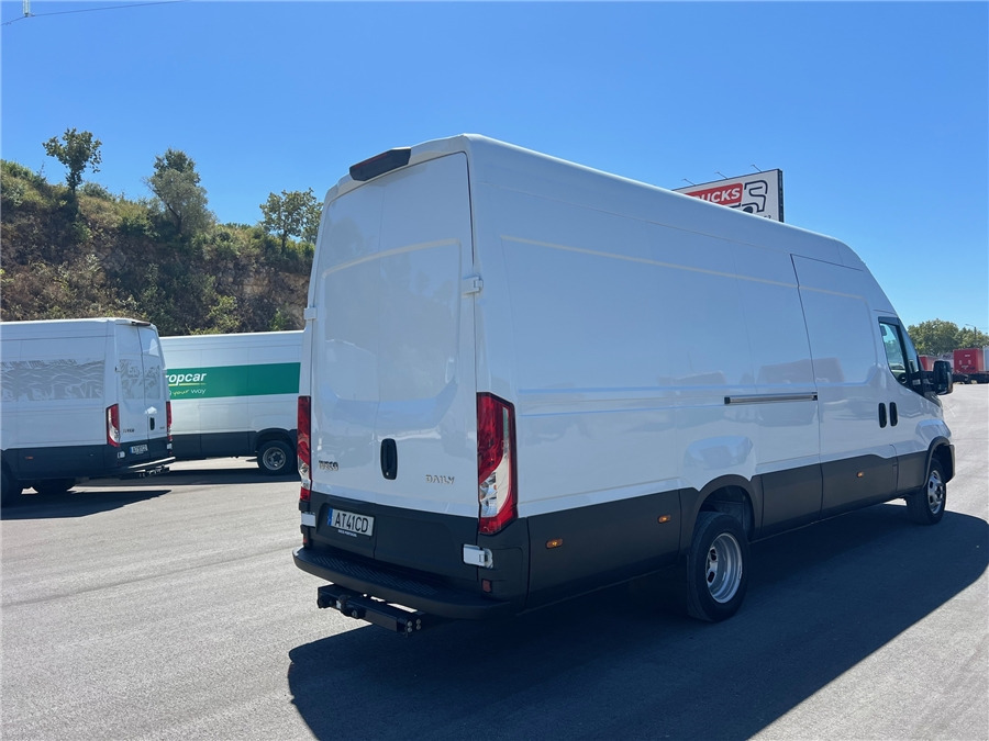 Iveco 35C16HA8V - Panel van: picture 4 Iveco 35C16HA8V - Panel van: picture 4