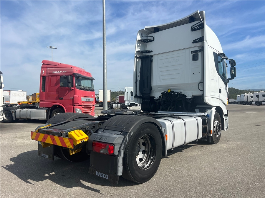 Iveco AS440S46T/P - Tractor unit: picture 4 Iveco AS440S46T/P - Tractor unit: picture 4