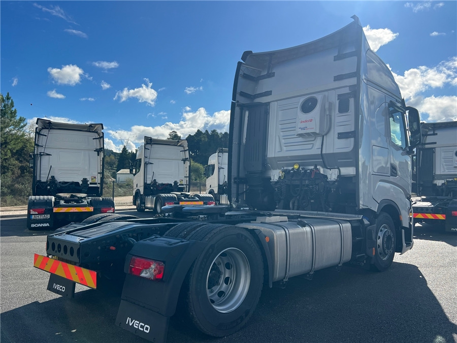 Iveco S-WAY 500 - Tractor unit: picture 4 Iveco S-WAY 500 - Tractor unit: picture 4