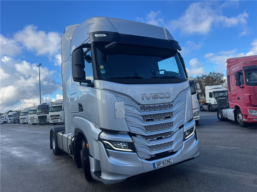 Iveco S-WAY 500 - Tractor unit: picture 3 Iveco S-WAY 500 - Tractor unit: picture 3