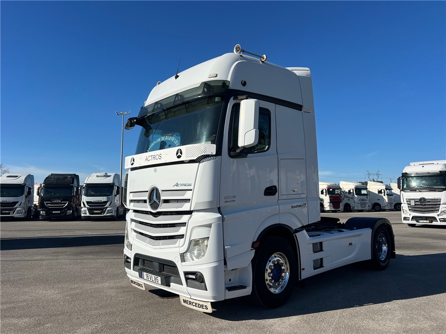 MERCEDES-BENZ 1863 AMG / RETARDER - Tractor unit: picture 3 MERCEDES-BENZ 1863 AMG / RETARDER - Tractor unit: picture 3