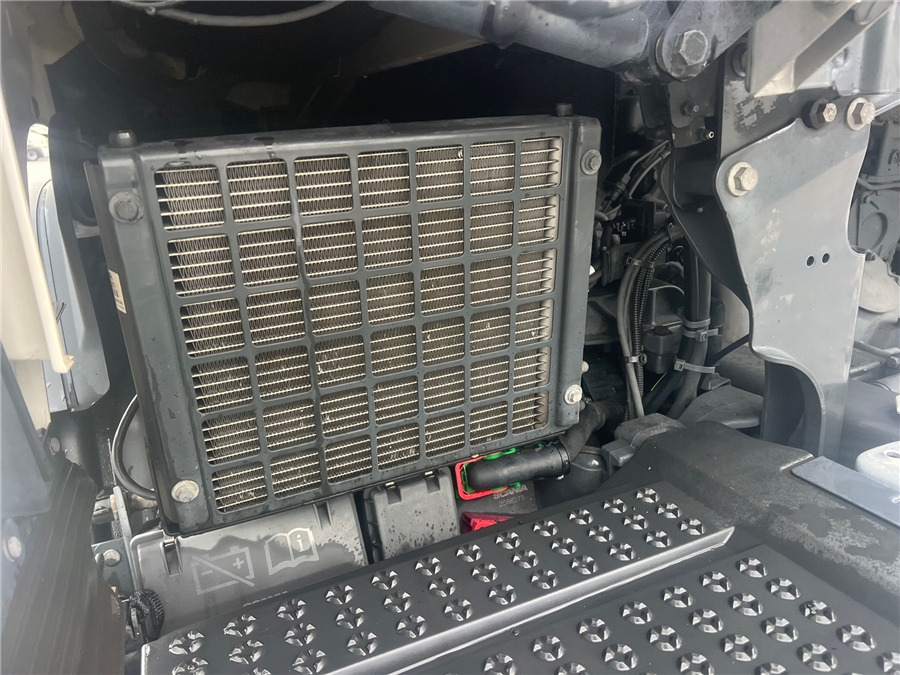 Tractor unit Scania R450 / RETARDER: picture 11