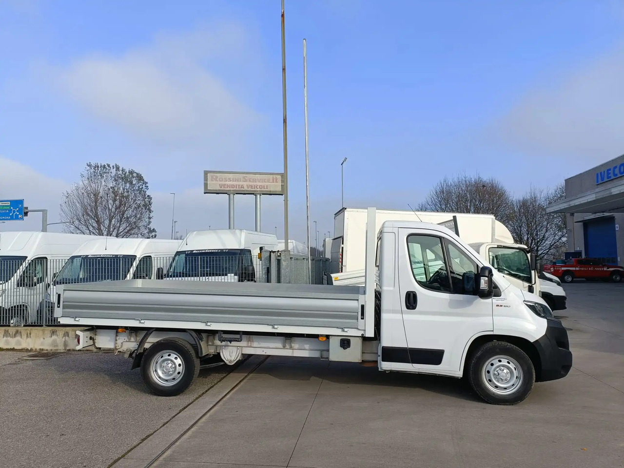 FIAT DUCATO 35 L2H1 - Flatbed van: picture 2 FIAT DUCATO 35 L2H1 - Flatbed van: picture 2