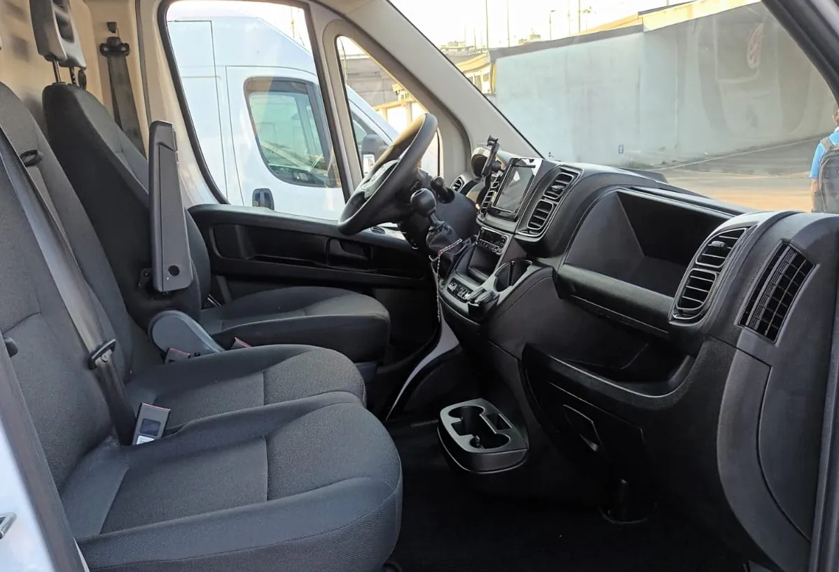 IVECO DAILY 35C14 L1H1 CNG METANO 3.0 - Panel van: picture 3 IVECO DAILY 35C14 L1H1 CNG METANO 3.0 - Panel van: picture 3