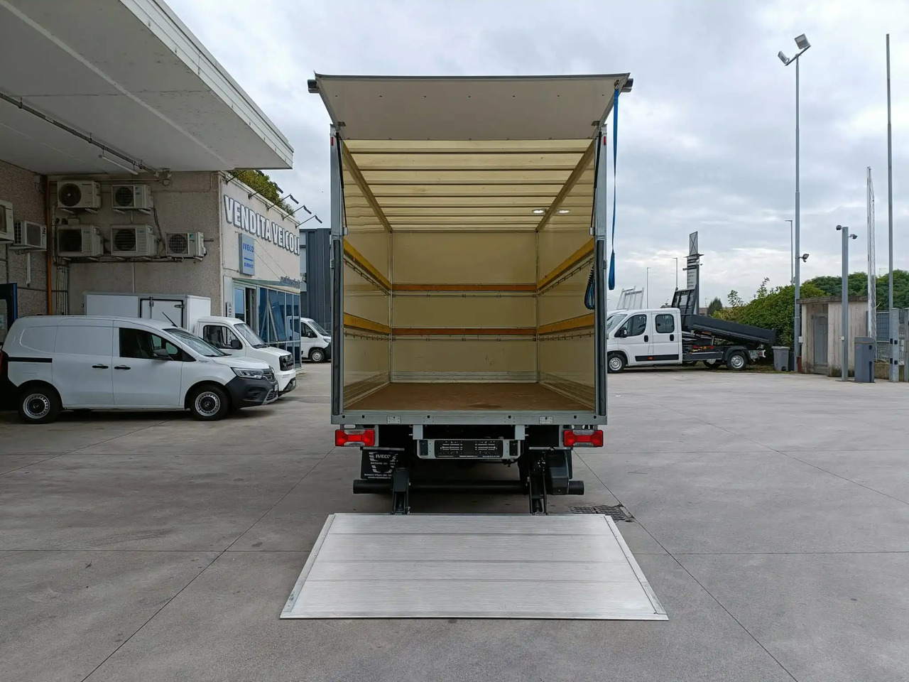 IVECO DAILY 35C16 3.0 on lease IVECO DAILY 35C16 3.0: picture 7
