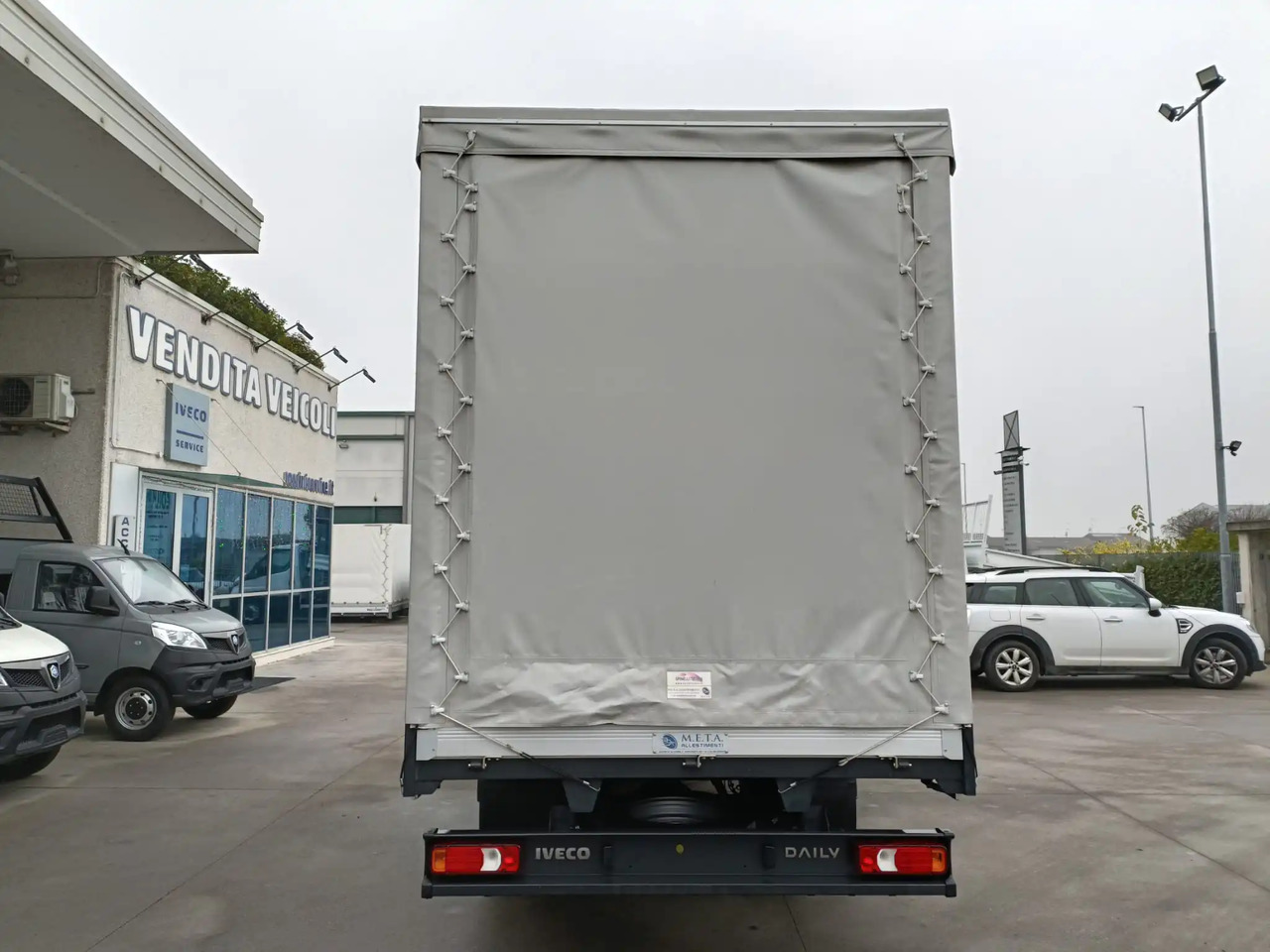 IVECO DAILY 35C16 3000 cc KM 0 - Curtain side van: picture 5 IVECO DAILY 35C16 3000 cc KM 0 - Curtain side van: picture 5