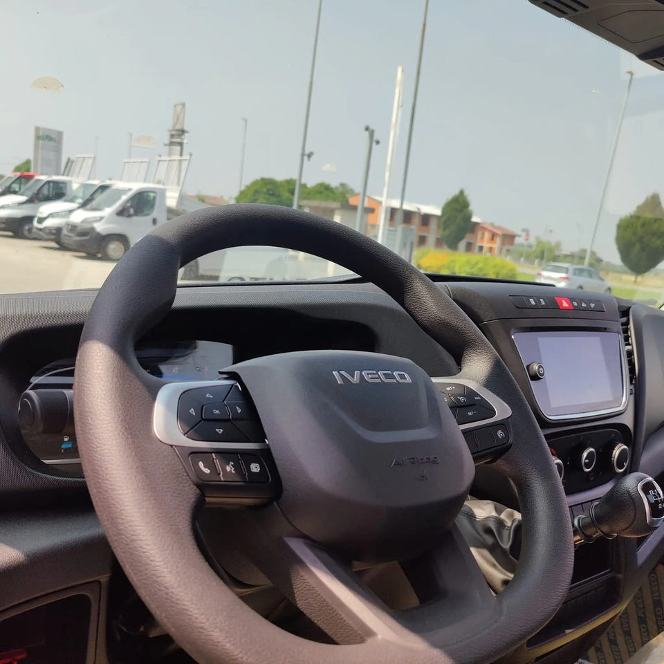 IVECO DAILY 35C16 MOD. 2025 RIBALTABILE TRILATERALE - Tipper van: picture 4 IVECO DAILY 35C16 MOD. 2025 RIBALTABILE TRILATERALE - Tipper van: picture 4