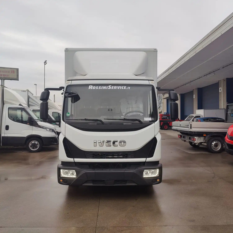 IVECO EUROCARGO 75E19 / 80E19 / 86E19 - Box truck: picture 4 IVECO EUROCARGO 75E19 / 80E19 / 86E19 - Box truck: picture 4
