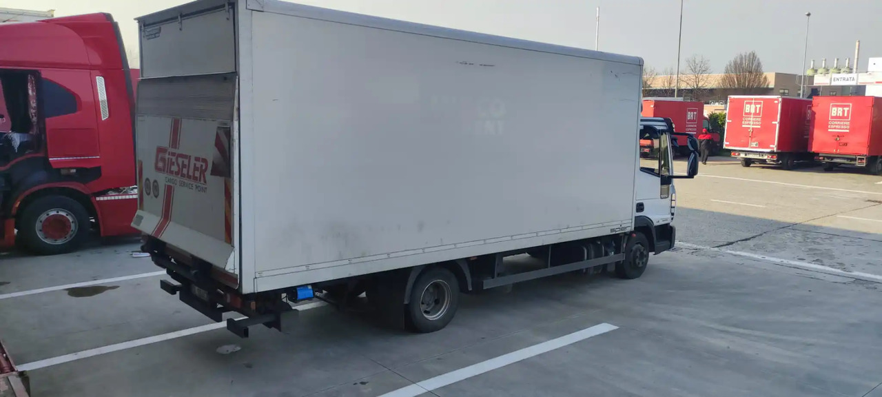 IVECO EUROCARGO 75E21 - Box truck: picture 2 IVECO EUROCARGO 75E21 - Box truck: picture 2