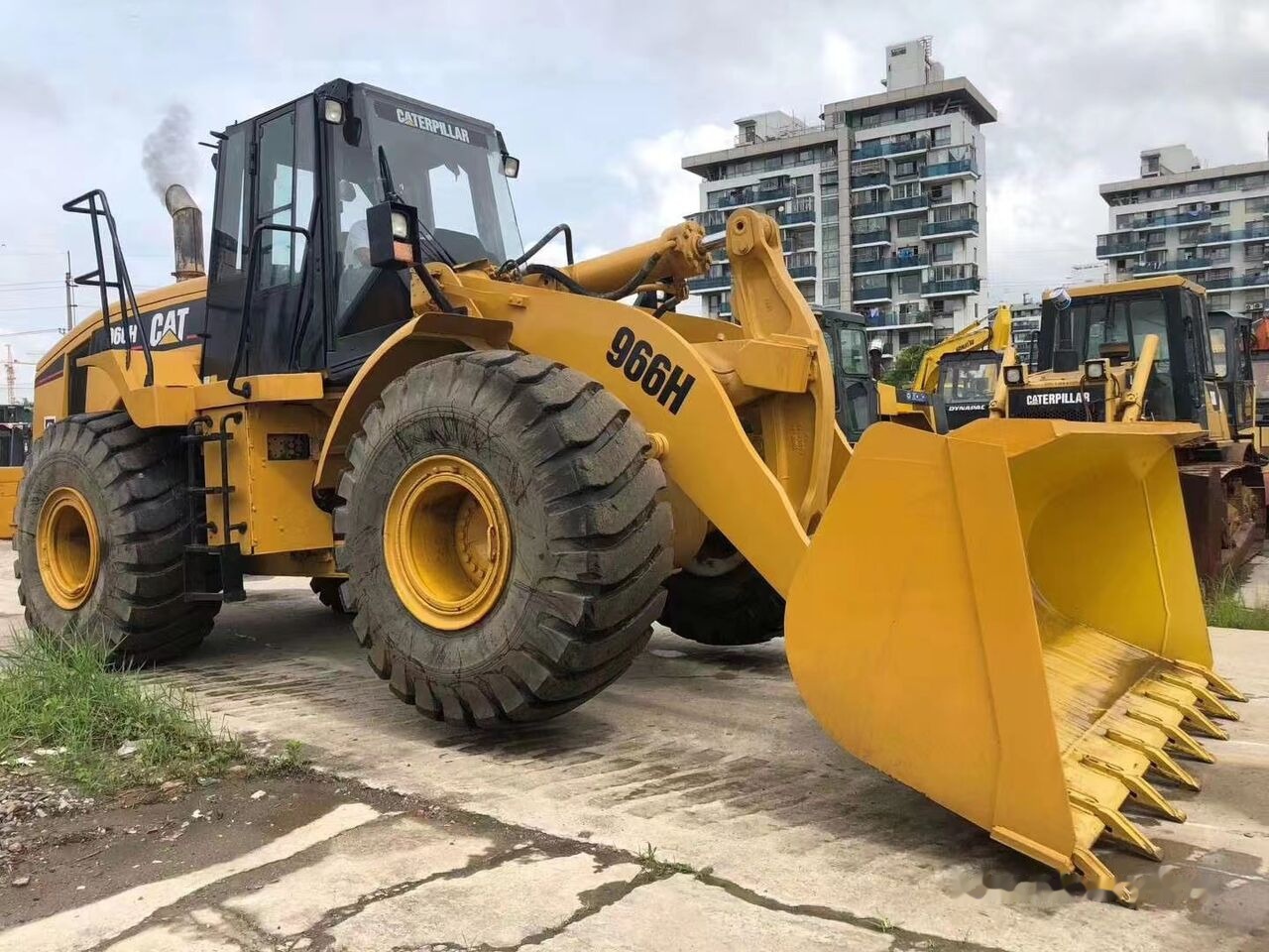 Caterpillar 966H - Wheel loader: picture 2 Caterpillar 966H - Wheel loader: picture 2