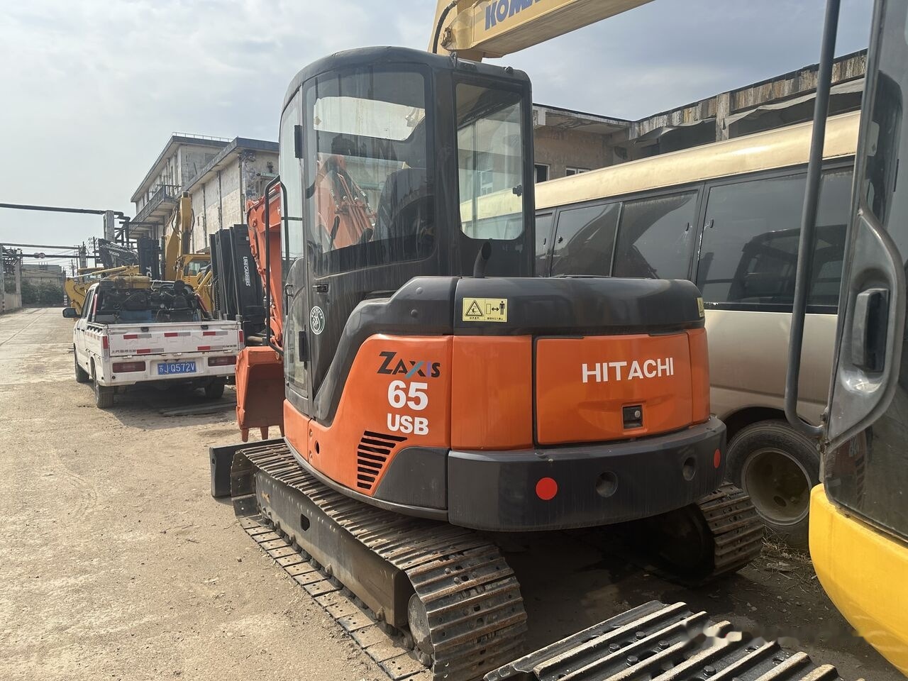 Hitachi ZX65 - Mini excavator: picture 1 Hitachi ZX65 - Mini excavator: picture 1