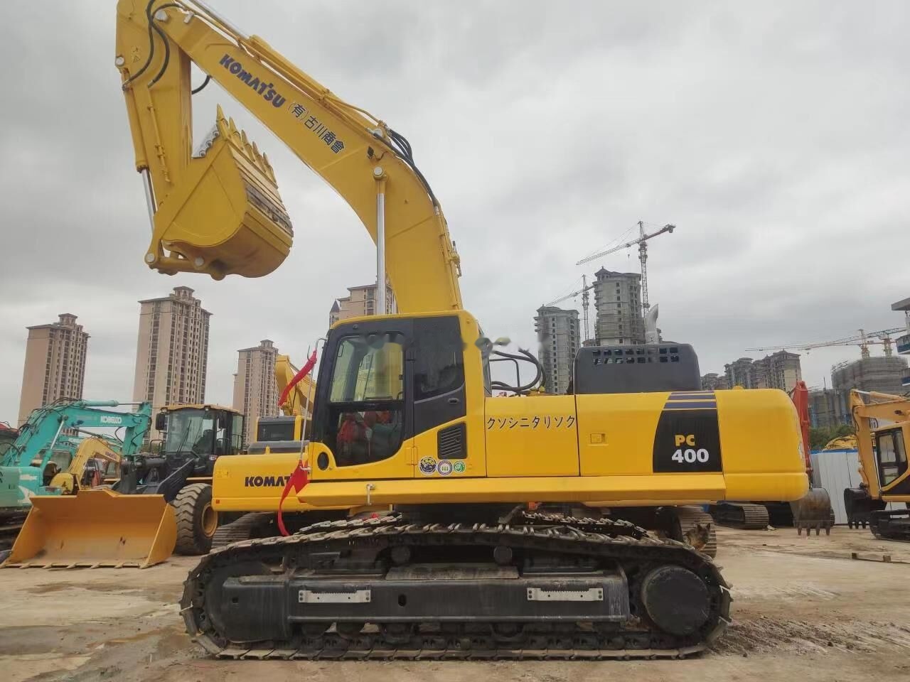 Komatsu PC400-8 - Crawler excavator: picture 3 Komatsu PC400-8 - Crawler excavator: picture 3
