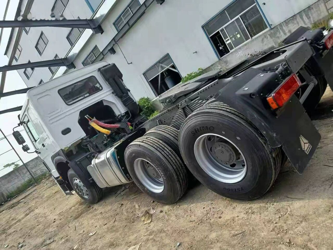 Howo 371 - Tractor unit: picture 5 Howo 371 - Tractor unit: picture 5