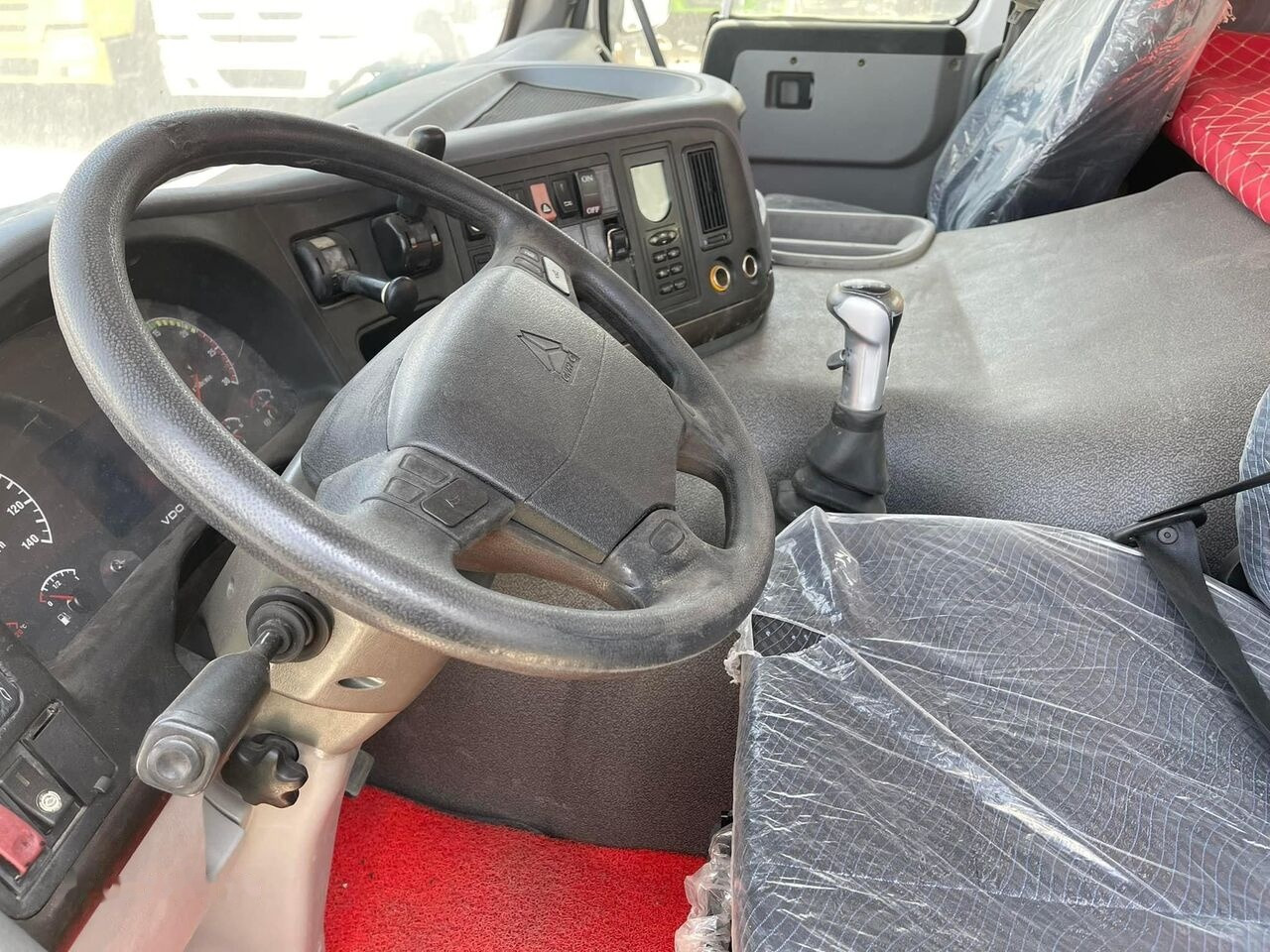 Howo Used 371 6X4 - Tractor unit: picture 5 Howo Used 371 6X4 - Tractor unit: picture 5