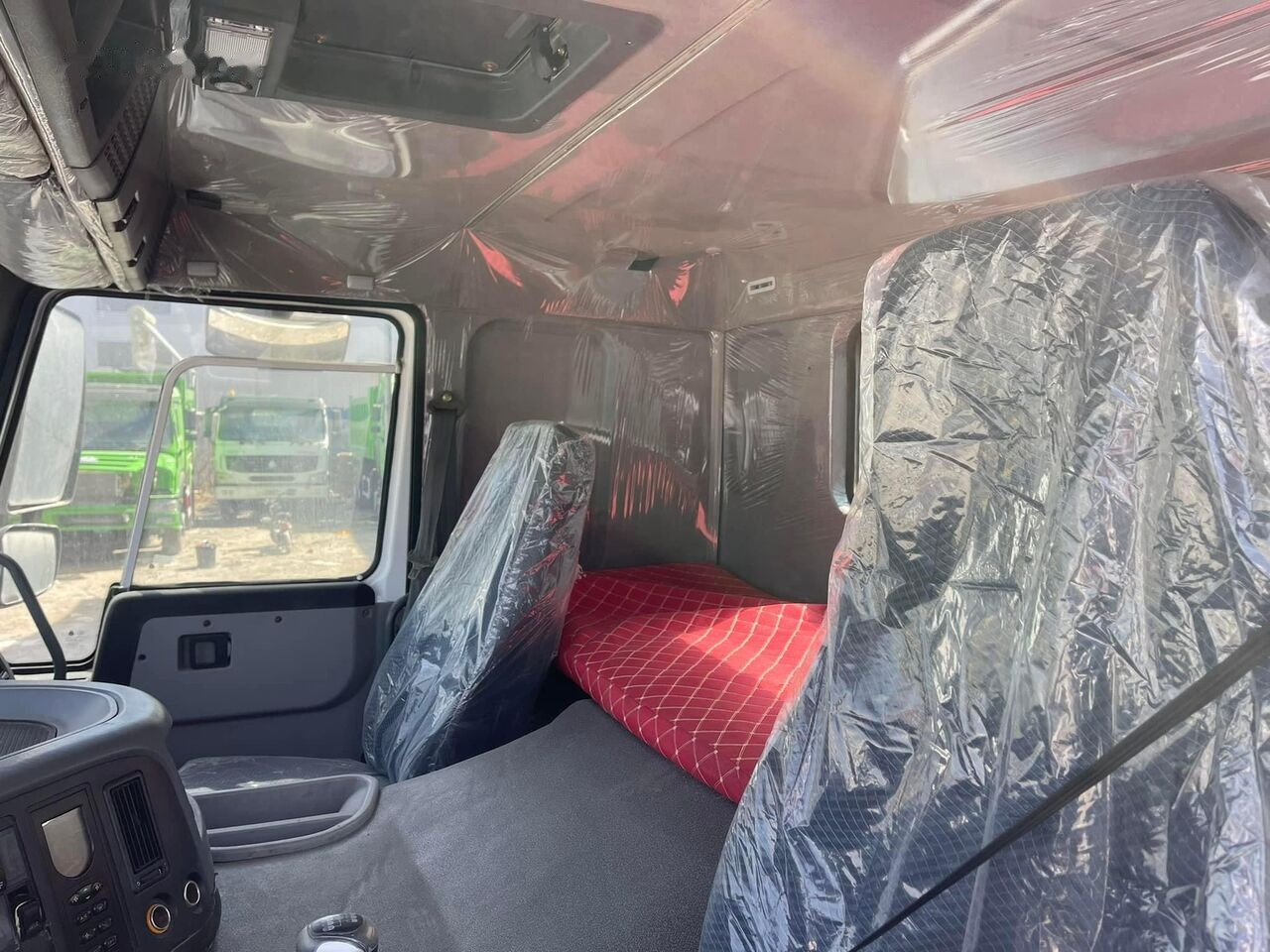 Howo Used 371 6X4 - Tractor unit: picture 1 Howo Used 371 6X4 - Tractor unit: picture 1