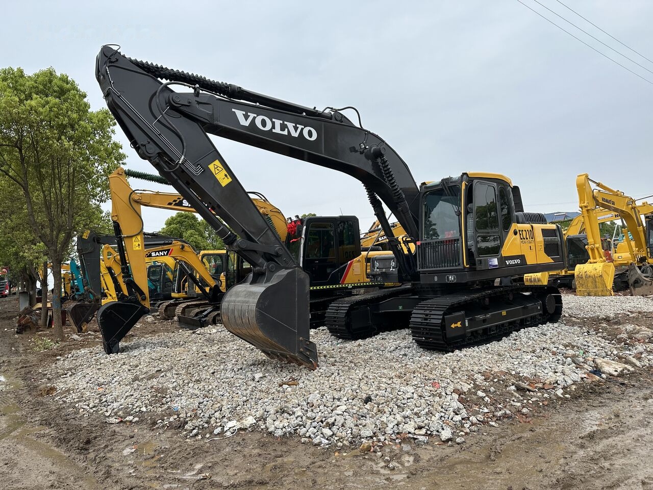 Volvo EC210 - Crawler excavator: picture 2 Volvo EC210 - Crawler excavator: picture 2
