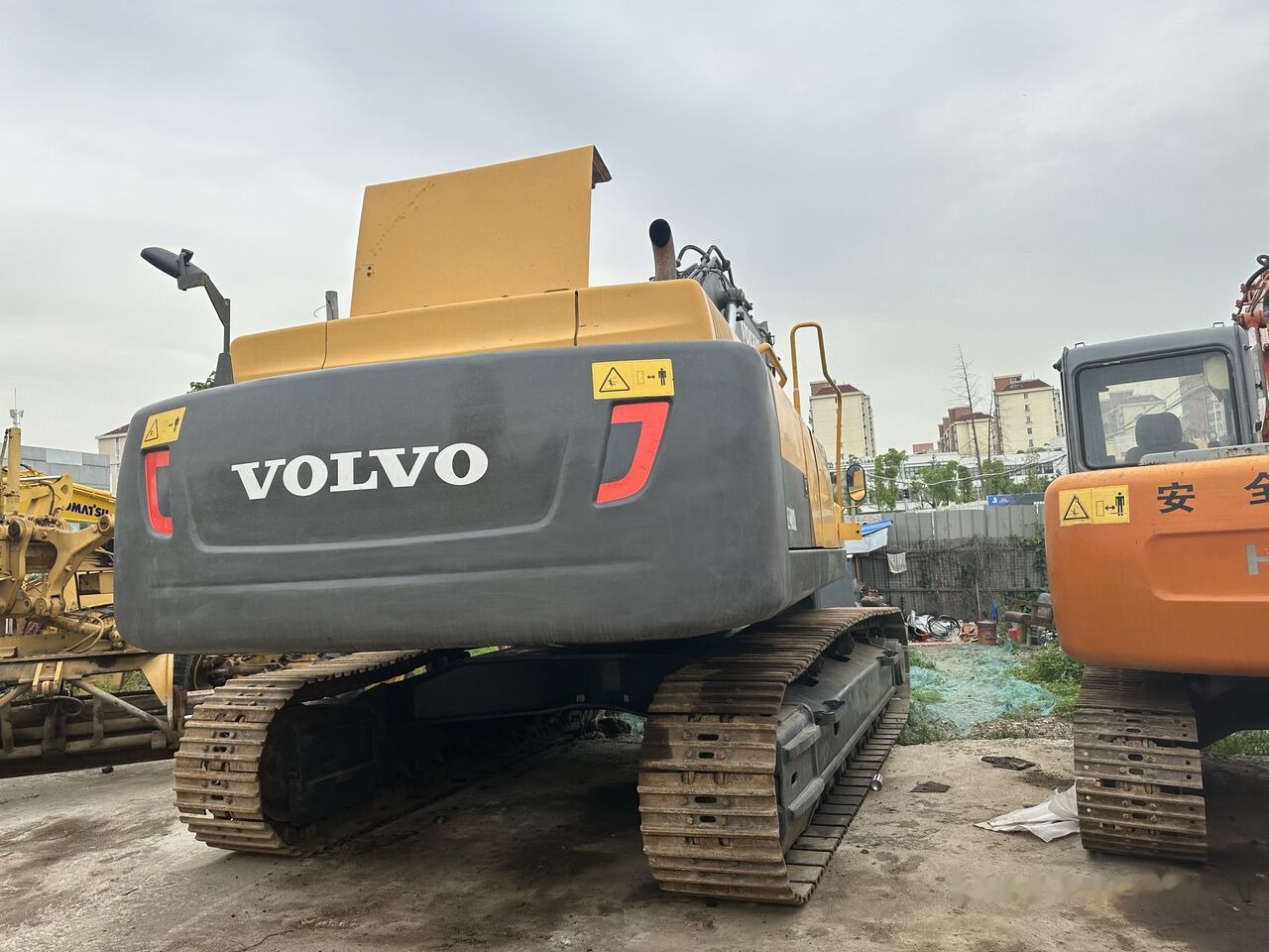 Crawler excavator Volvo EC480DL: picture 8