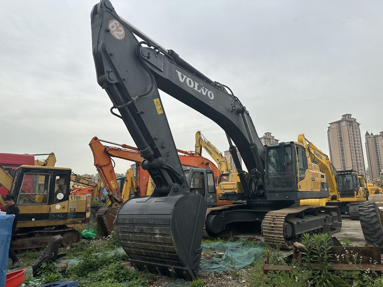 Crawler excavator Volvo EC480DL: picture 6