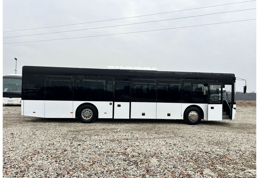 Solaris InterUrbino - Suburban bus: picture 4 Solaris InterUrbino - Suburban bus: picture 4