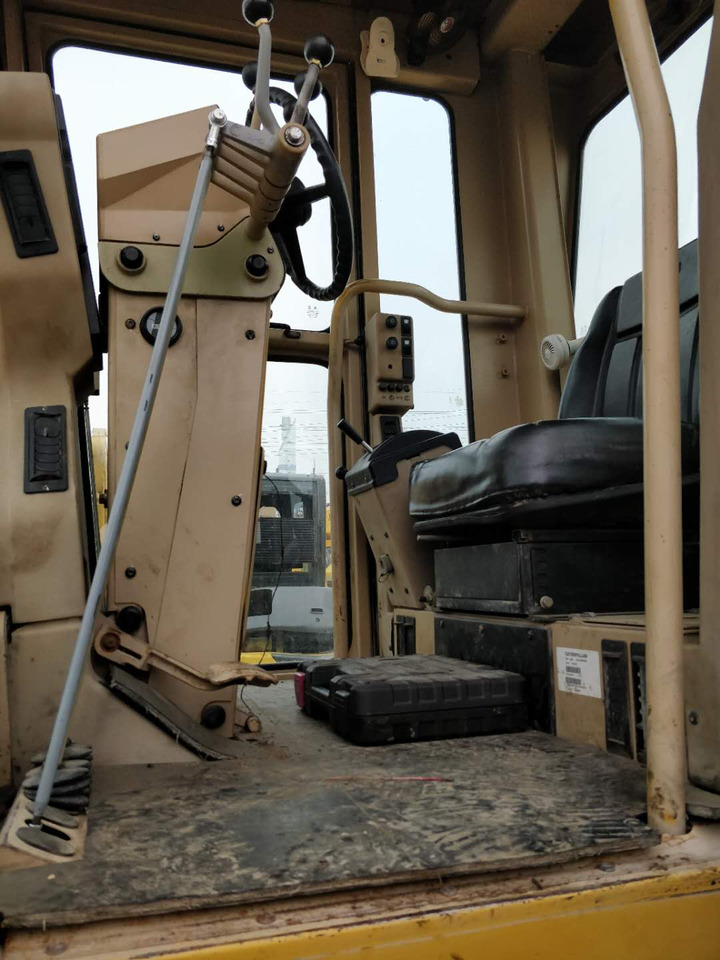 CATERPILLAR 140H - Grader: picture 3 CATERPILLAR 140H - Grader: picture 3