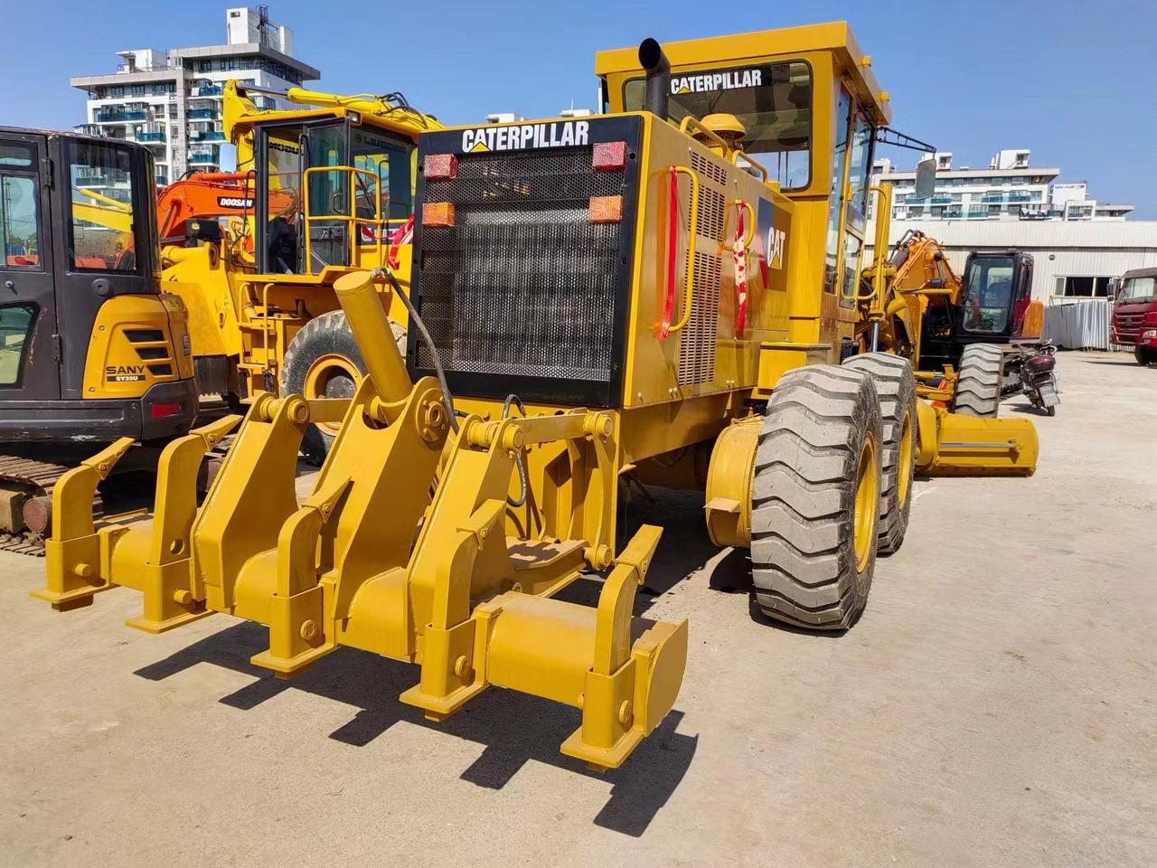 Grader CATERPILLAR 140K: picture 6
