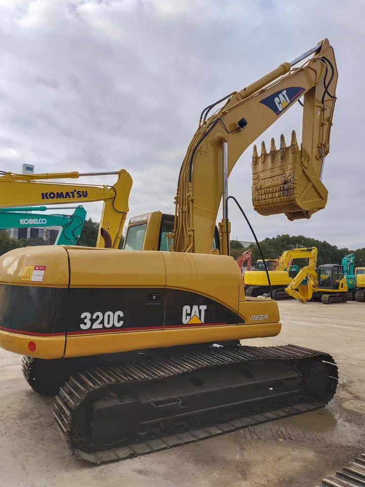 CATERPILLAR 320C - Crawler excavator: picture 2 CATERPILLAR 320C - Crawler excavator: picture 2