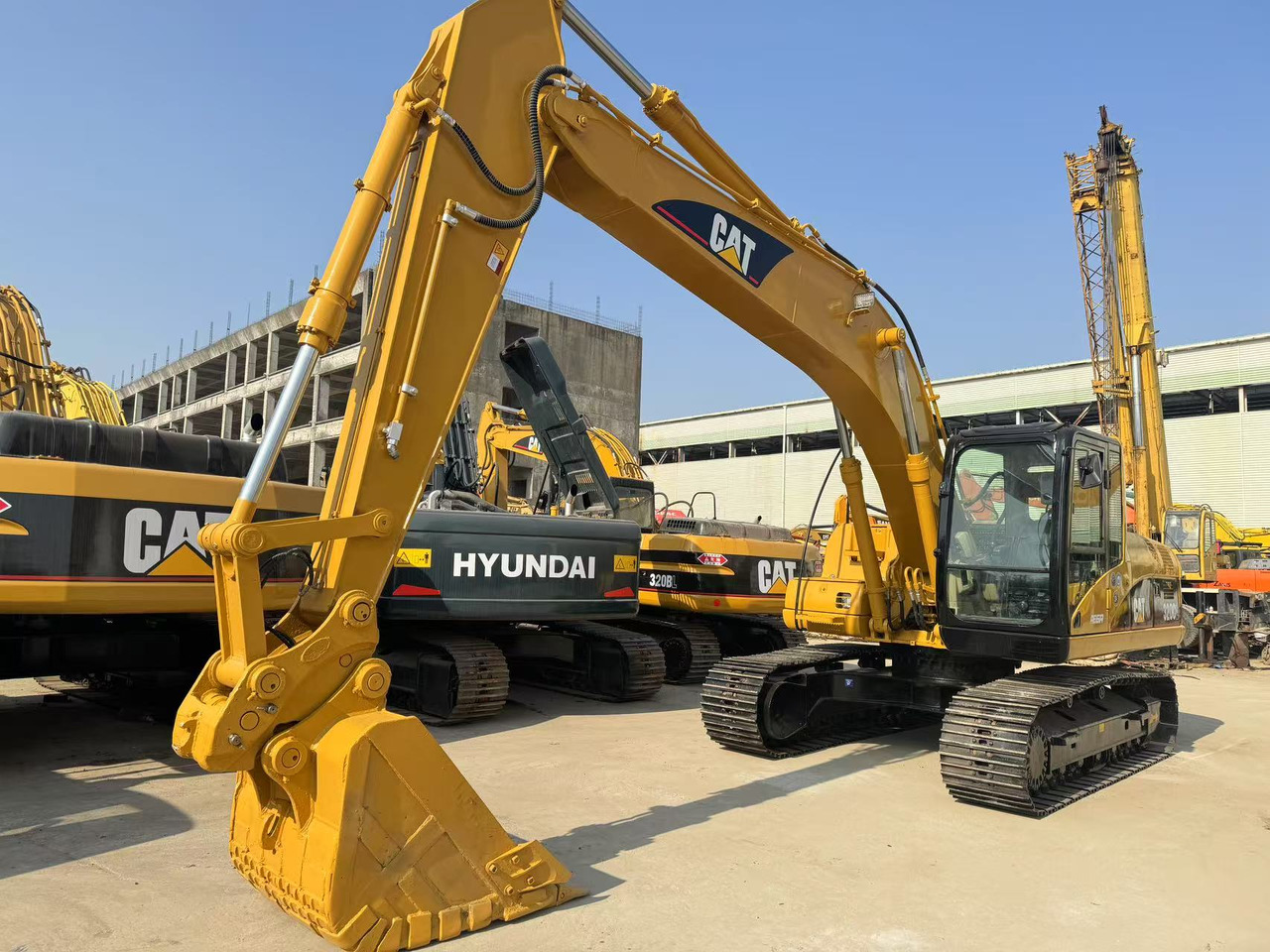 CATERPILLAR 320CL CAT 320 - Crawler excavator: picture 1 CATERPILLAR 320CL CAT 320 - Crawler excavator: picture 1
