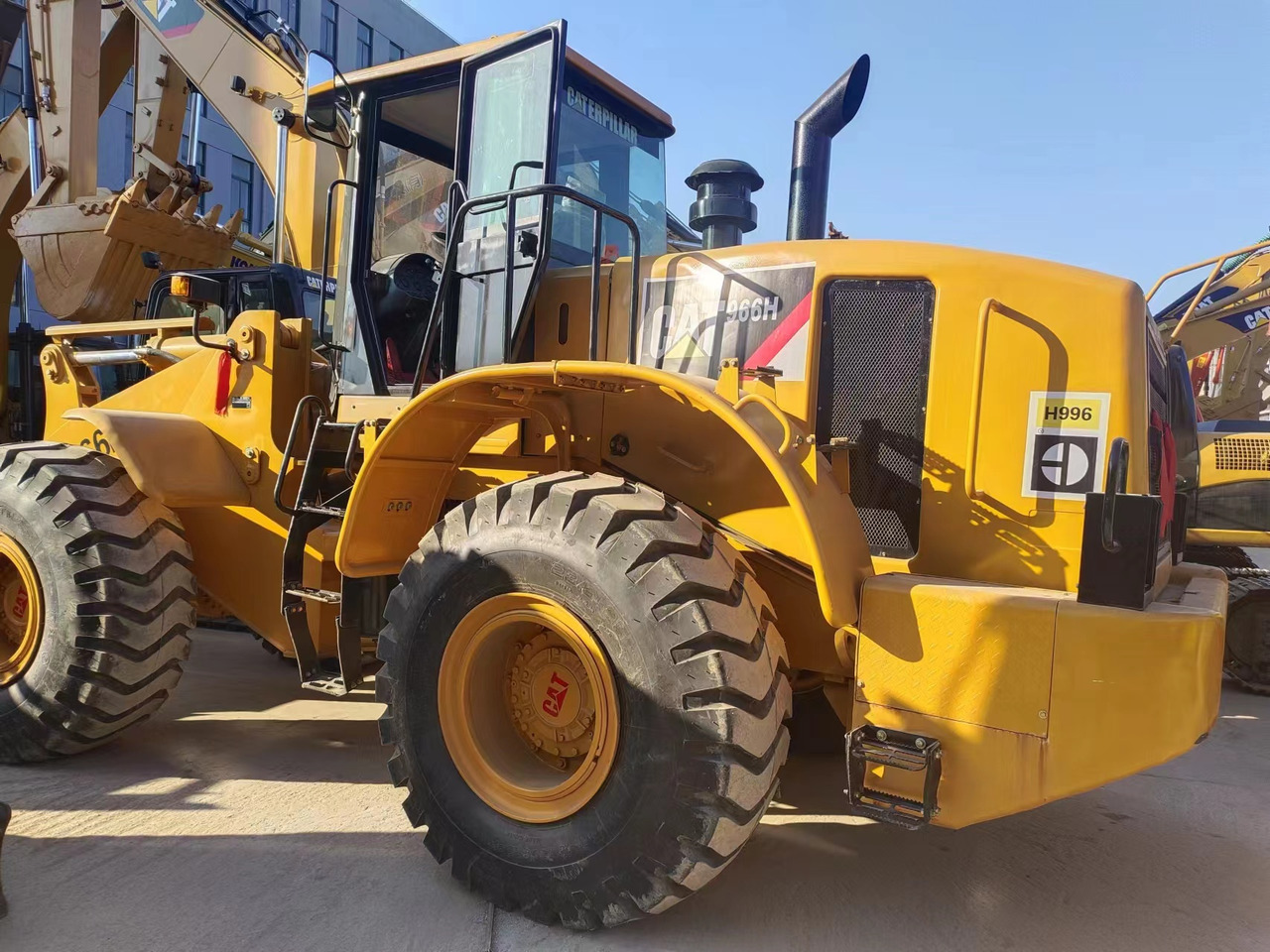 Wheel loader CATERPILLAR 966H CAT: picture 7