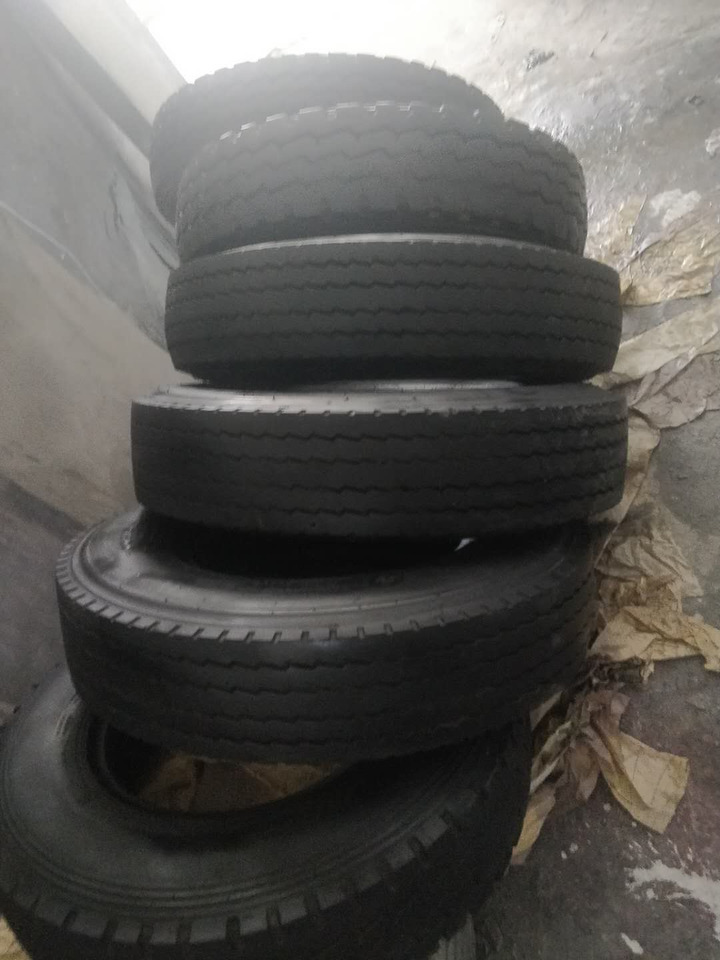 CHINA BRAND 700R16 for coaster bus toyota - Wheels and tires for Suburban bus: picture 2 CHINA BRAND 700R16 for coaster bus toyota - Wheels and tires for Suburban bus: picture 2