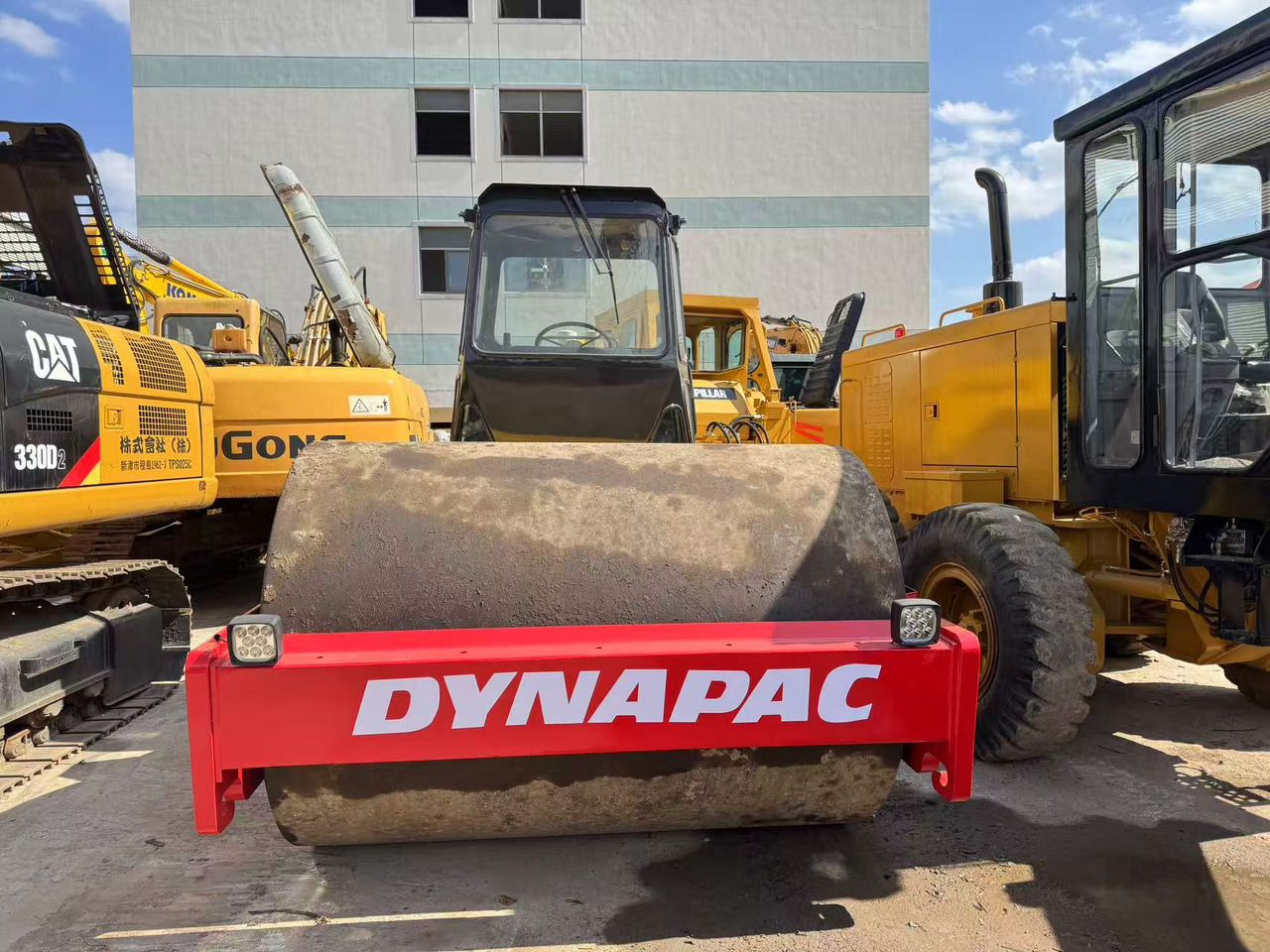 DYNAPAC CA301D - Road roller: picture 3 DYNAPAC CA301D - Road roller: picture 3