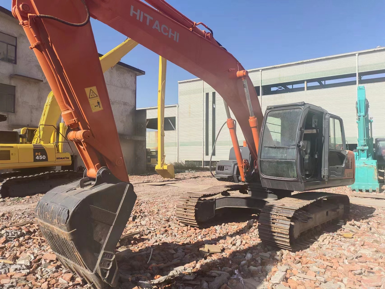 HITACHI ZX200 - Crawler excavator: picture 4 HITACHI ZX200 - Crawler excavator: picture 4