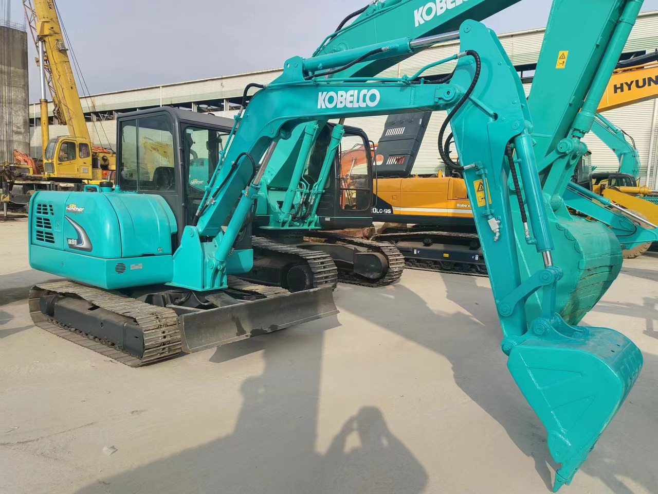 KOBELCO SK60-8 - Mini excavator: picture 3 KOBELCO SK60-8 - Mini excavator: picture 3