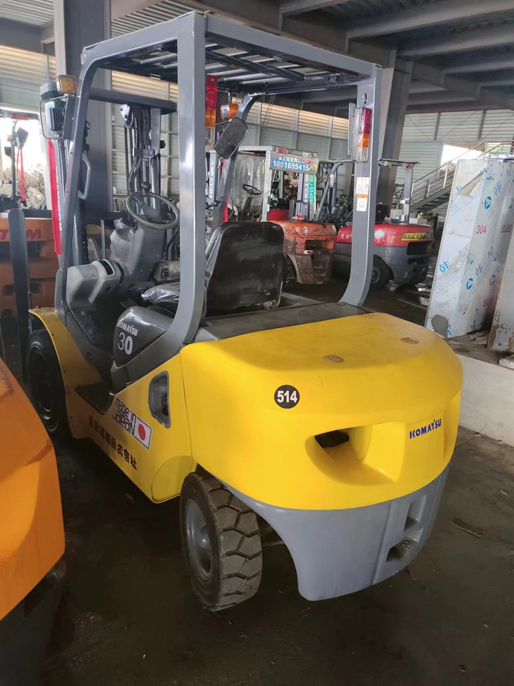 KOMATSU FD30T-17 - Diesel forklift: picture 1 KOMATSU FD30T-17 - Diesel forklift: picture 1