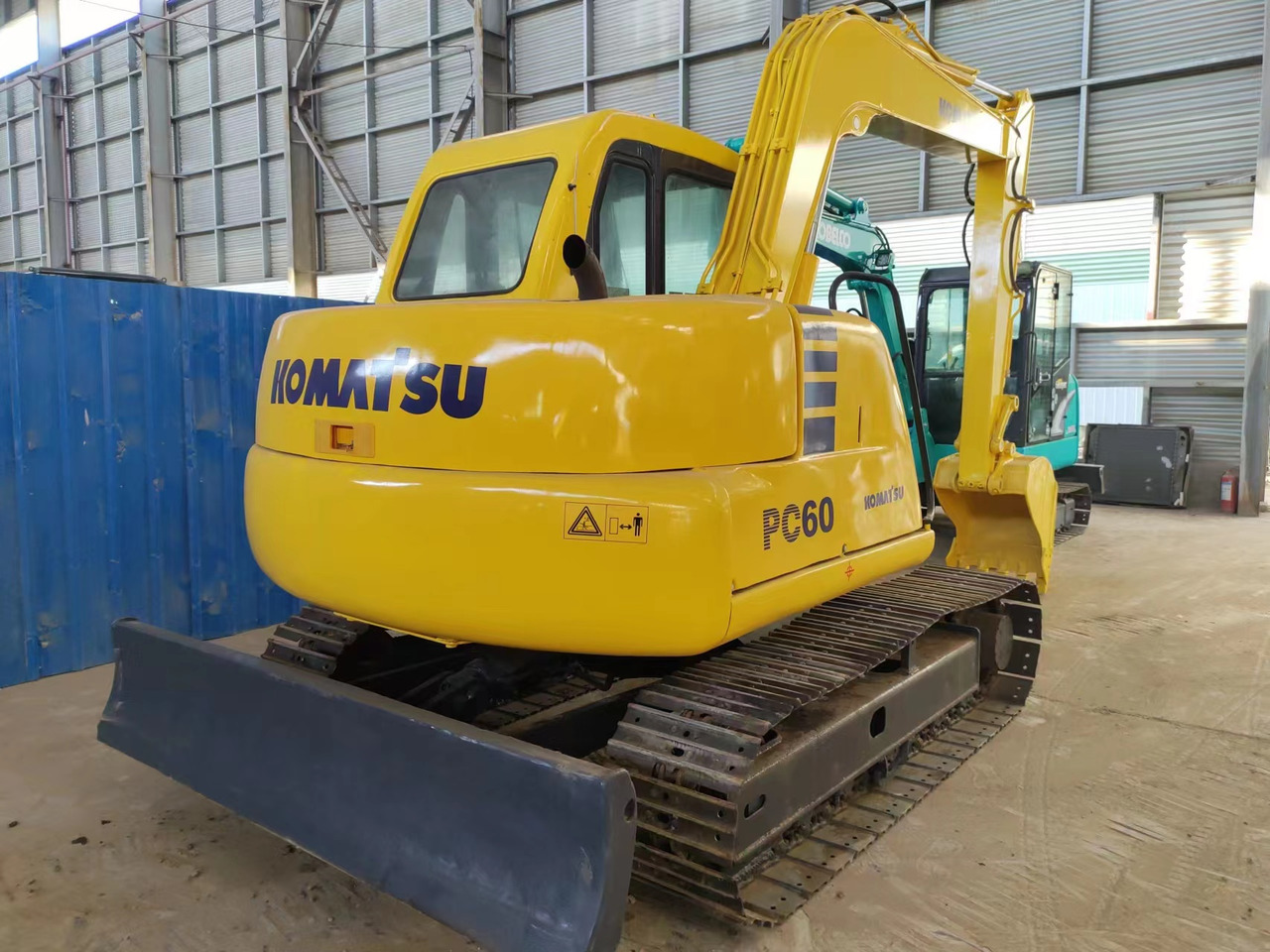 KOMATSU PC60-7 - Crawler excavator: picture 3 KOMATSU PC60-7 - Crawler excavator: picture 3