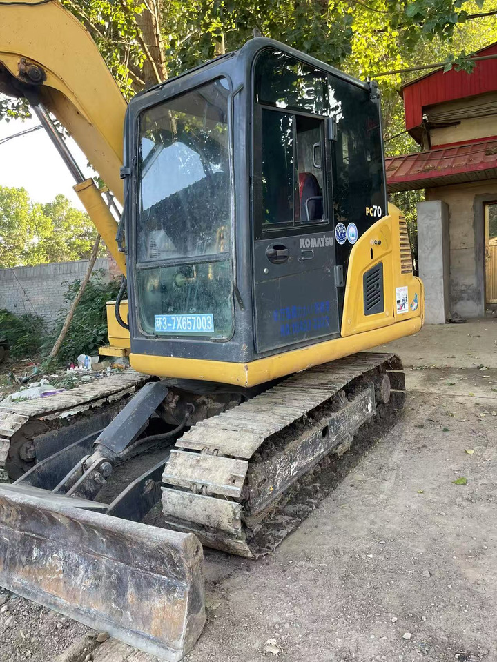 KOMATSU pc70-8 - Mini excavator: picture 2 KOMATSU pc70-8 - Mini excavator: picture 2