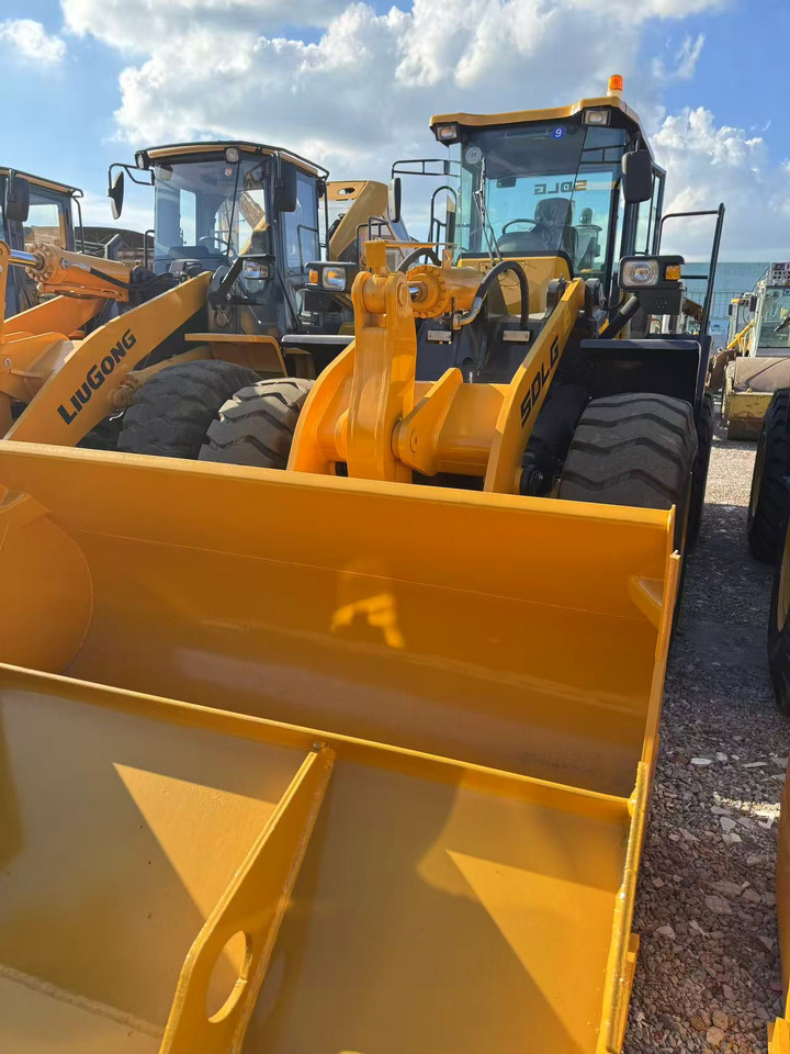 SDLG LG958F - Wheel loader: picture 4 SDLG LG958F - Wheel loader: picture 4