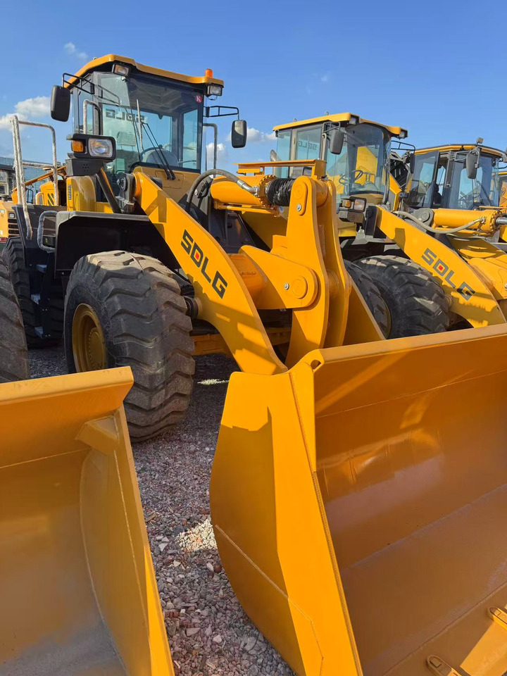 SDLG LG968L - Wheel loader: picture 3 SDLG LG968L - Wheel loader: picture 3