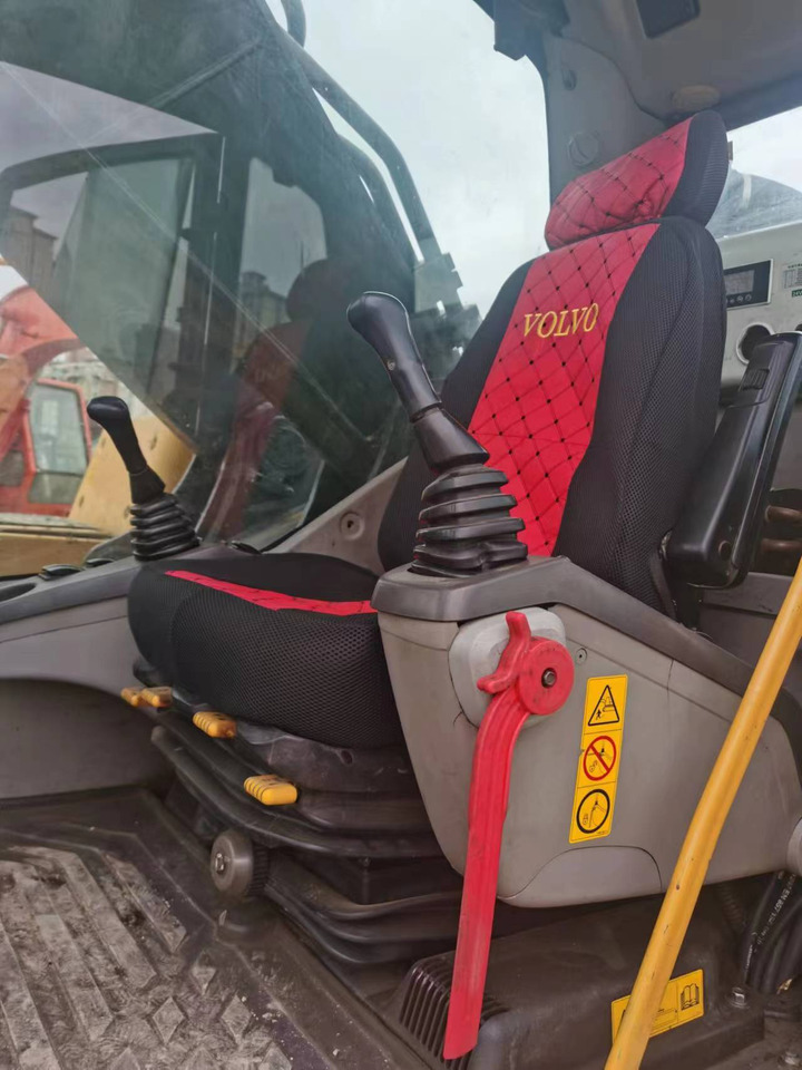 VOLVO EC480DL - Crawler excavator: picture 3 VOLVO EC480DL - Crawler excavator: picture 3