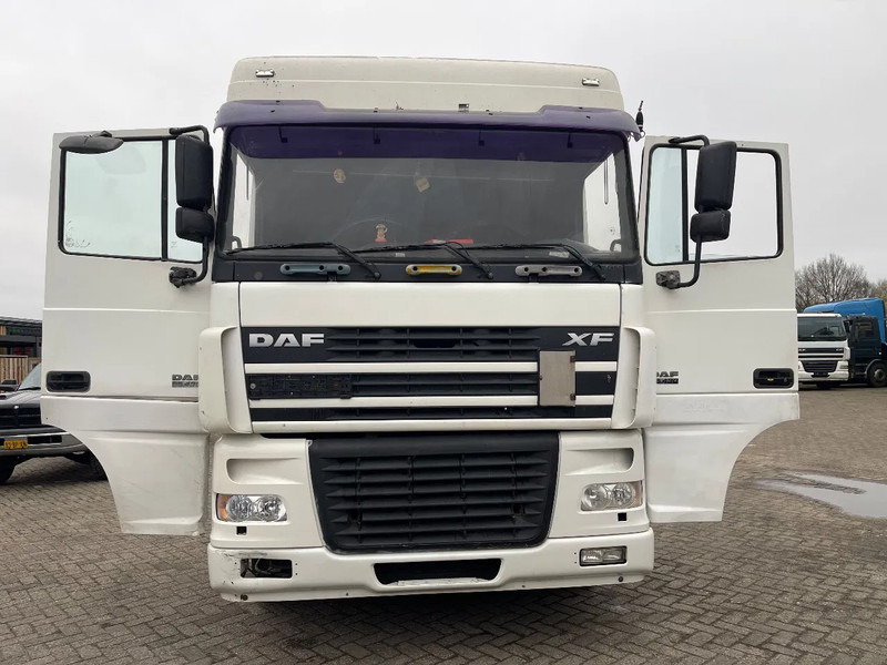 DAF XF 95.430 Tractor - Tractor unit: picture 2 DAF XF 95.430 Tractor - Tractor unit: picture 2