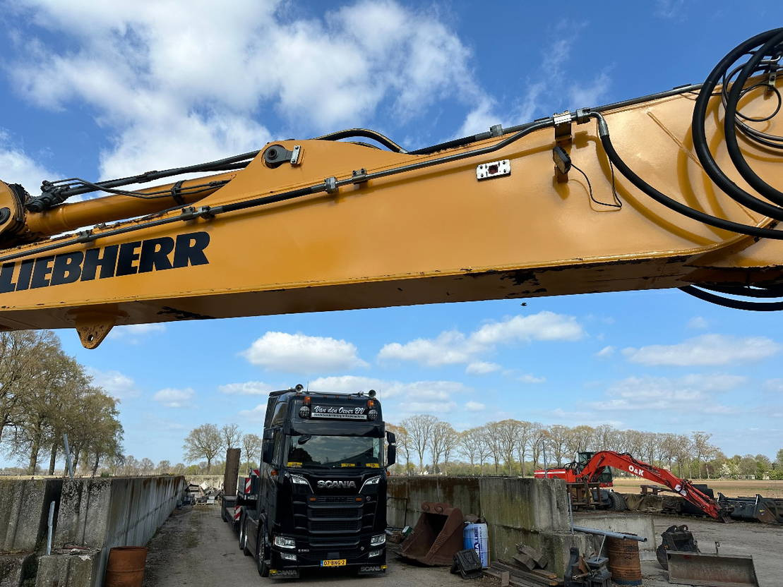 Crawler excavator Liebherr R934C Hdsl: picture 23