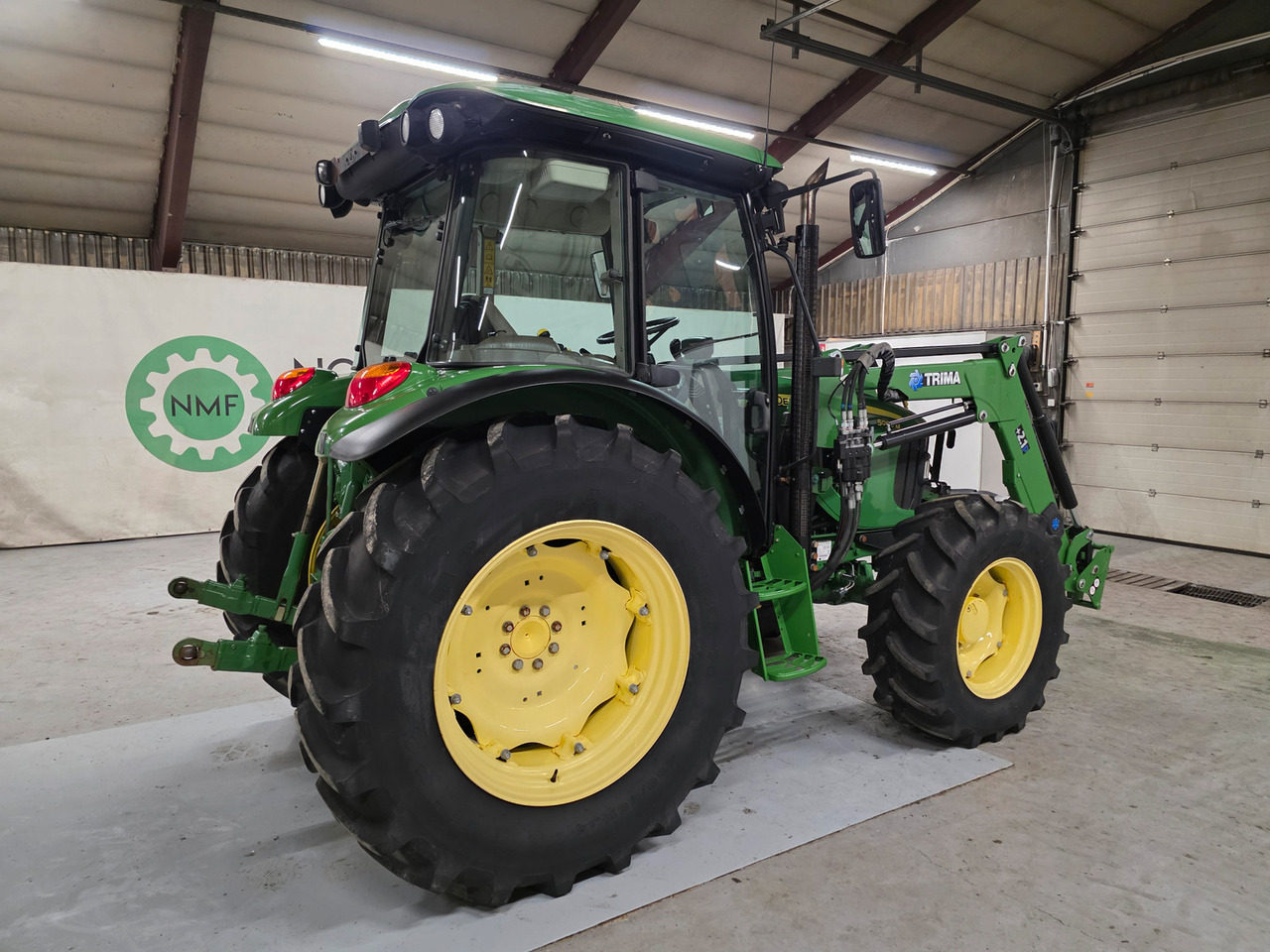 John Deere 5080M - Farm tractor: picture 5 John Deere 5080M - Farm tractor: picture 5