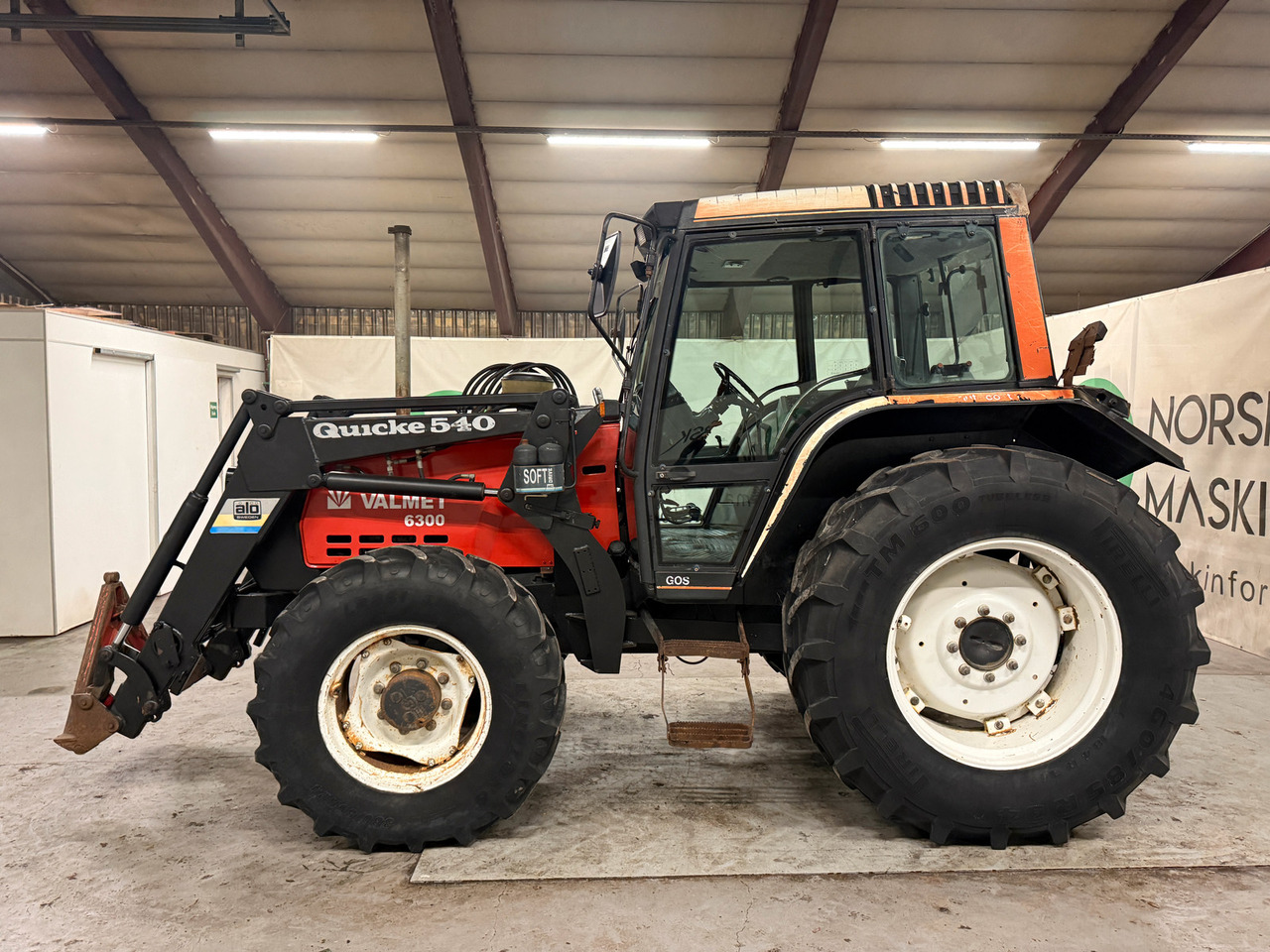 Valmet 6300 Turbo - Farm tractor: picture 2 Valmet 6300 Turbo - Farm tractor: picture 2