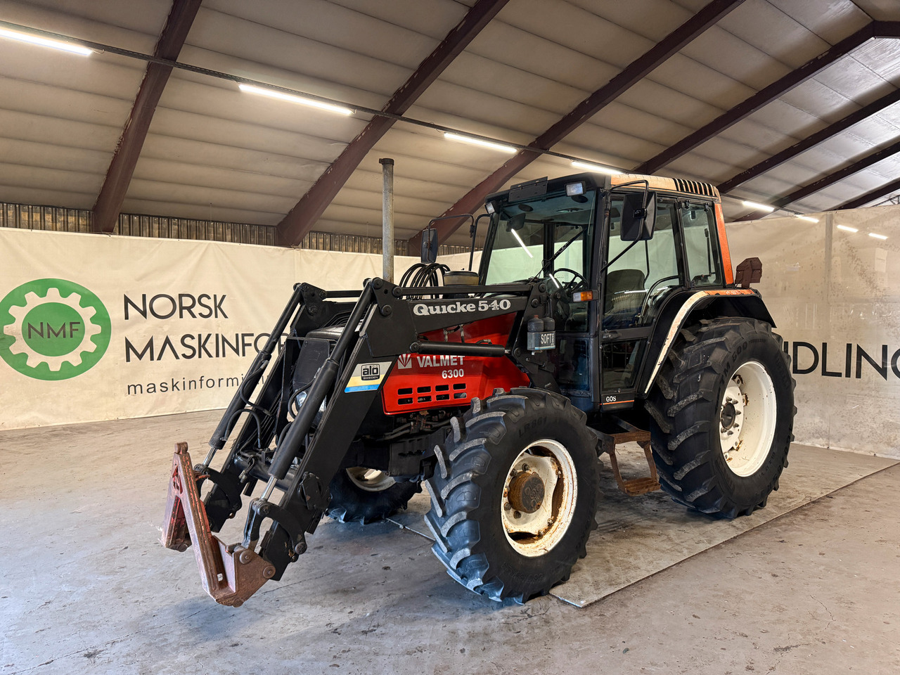 Valmet 6300 Turbo - Farm tractor: picture 1 Valmet 6300 Turbo - Farm tractor: picture 1