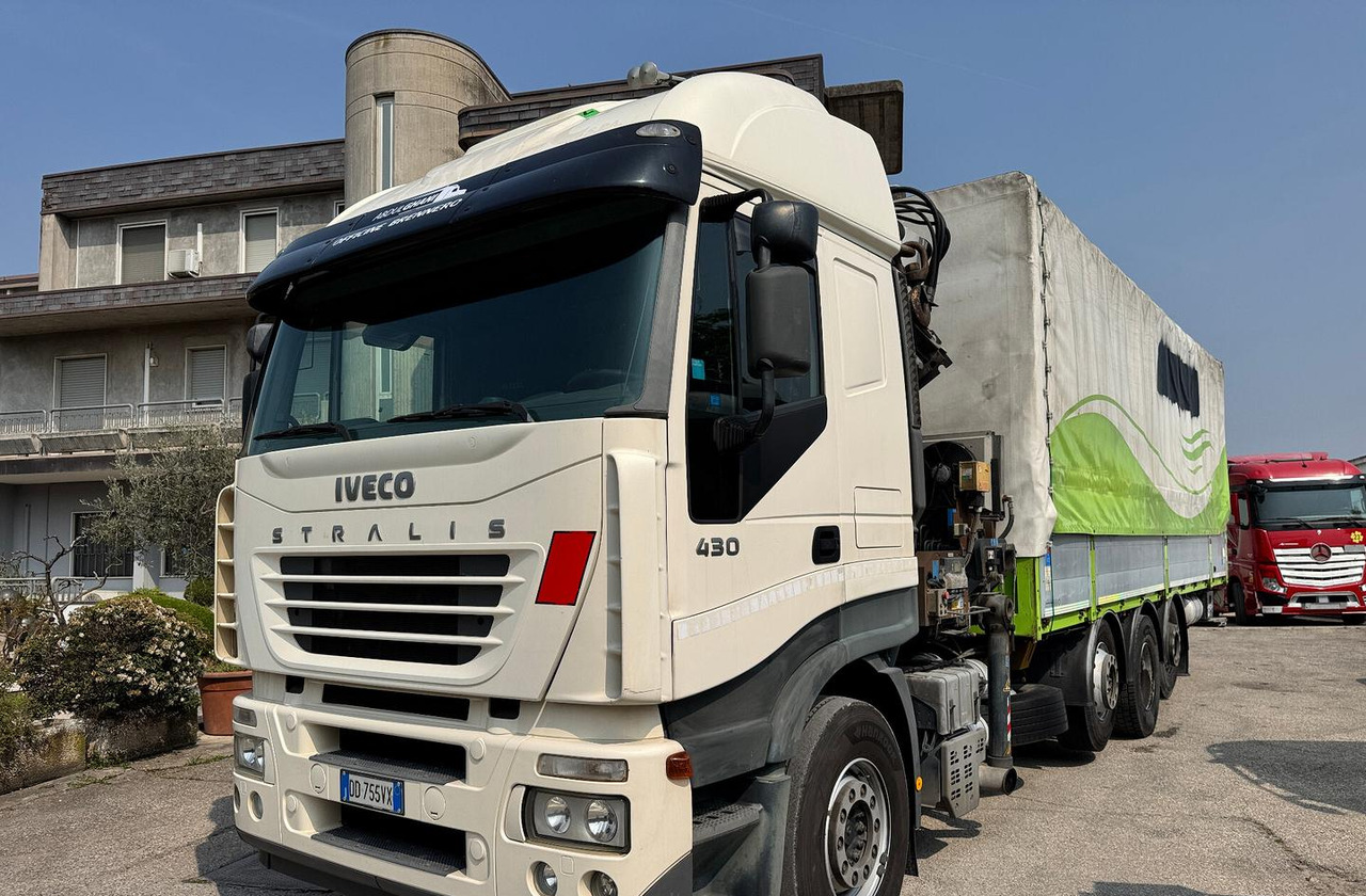 IVECO 430 - 4 ASSI STRADALE CON GRU - Curtainsider truck: picture 1 IVECO 430 - 4 ASSI STRADALE CON GRU - Curtainsider truck: picture 1