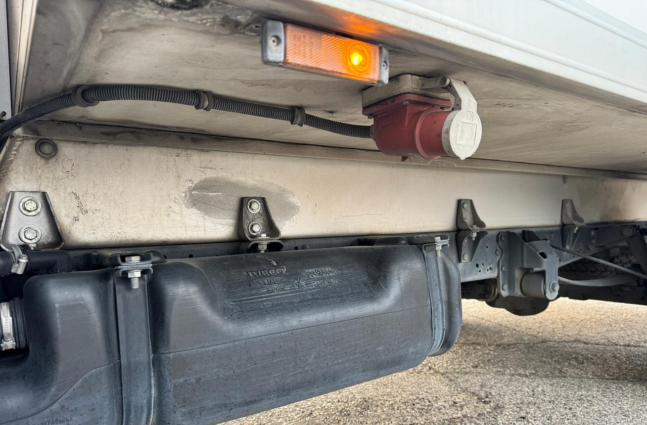 Refrigerated van IVECO DAILY 35S16 - FRIGO - 2019: picture 13