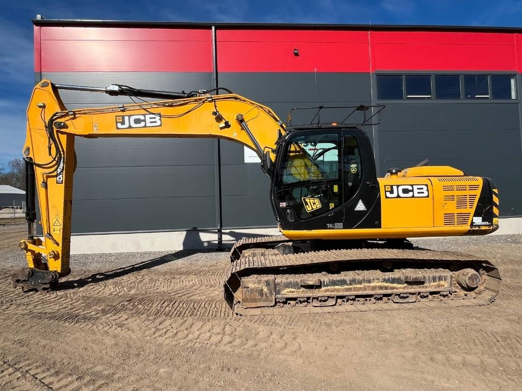JCB JS 220 LC - Crawler excavator: picture 2 JCB JS 220 LC - Crawler excavator: picture 2